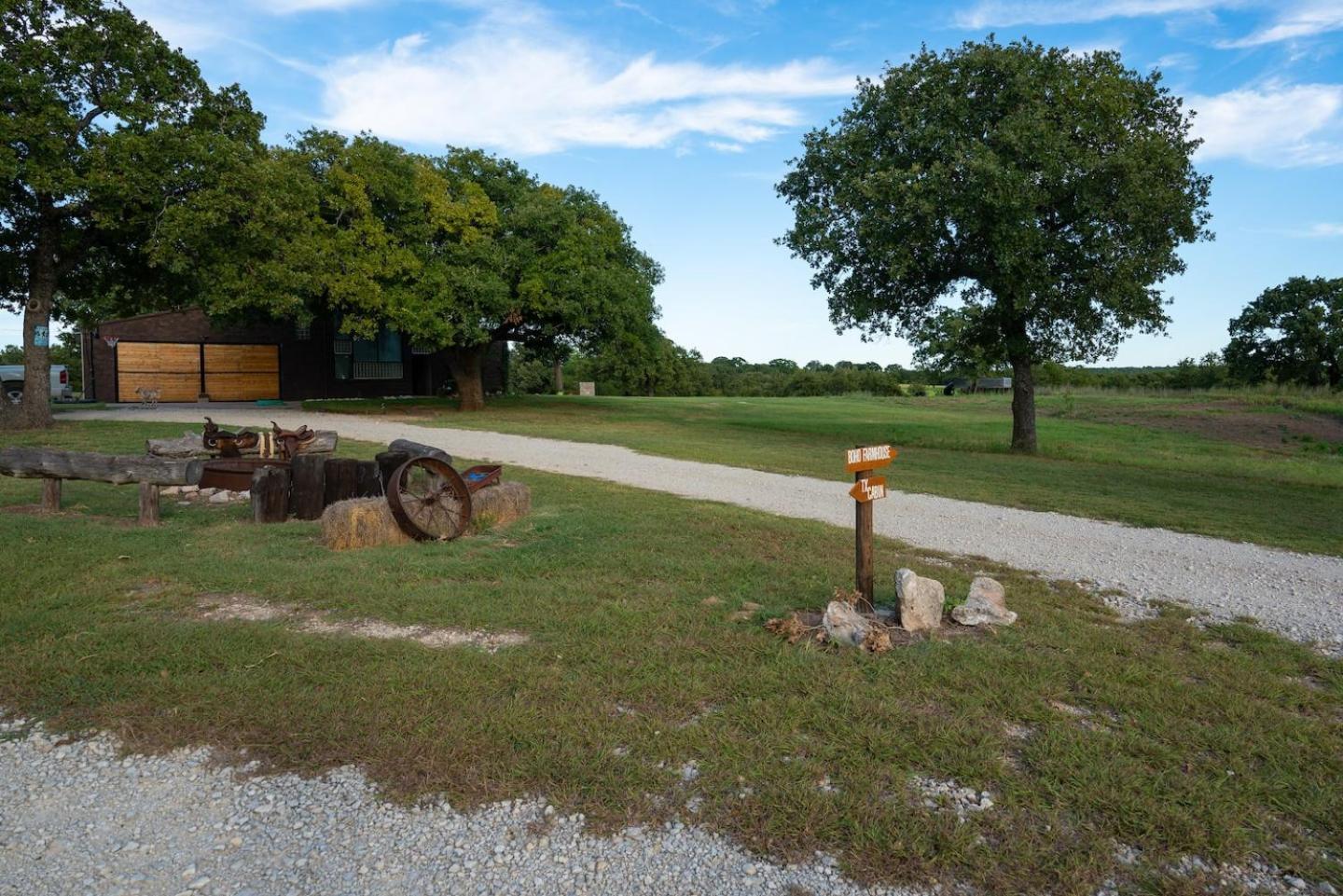 Nature Retreateclectic Country Boho Farmhouse Nocona Exterior photo